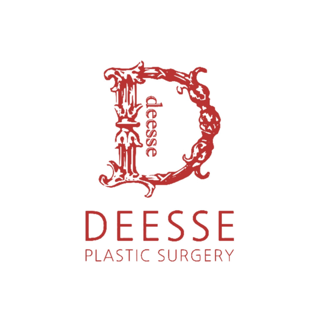 โลโก้ Deesse Plastic Surgery